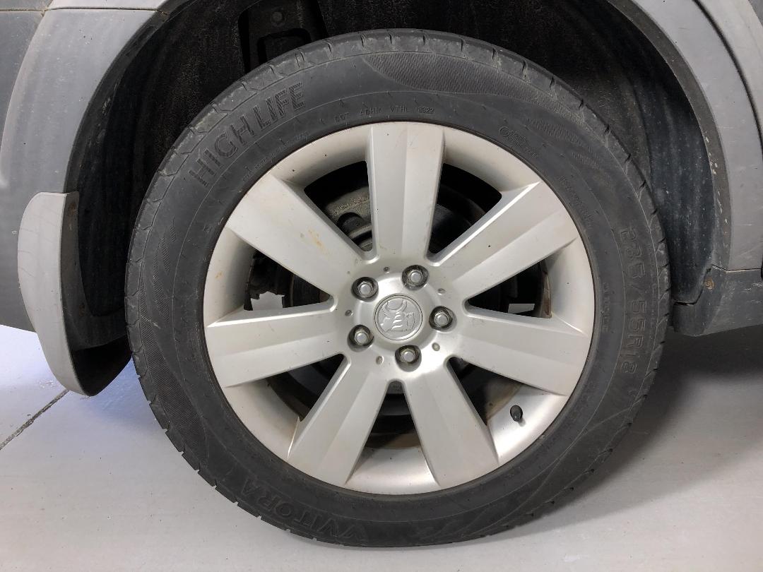 Photo '8' of Holden Captiva 7 LX V6