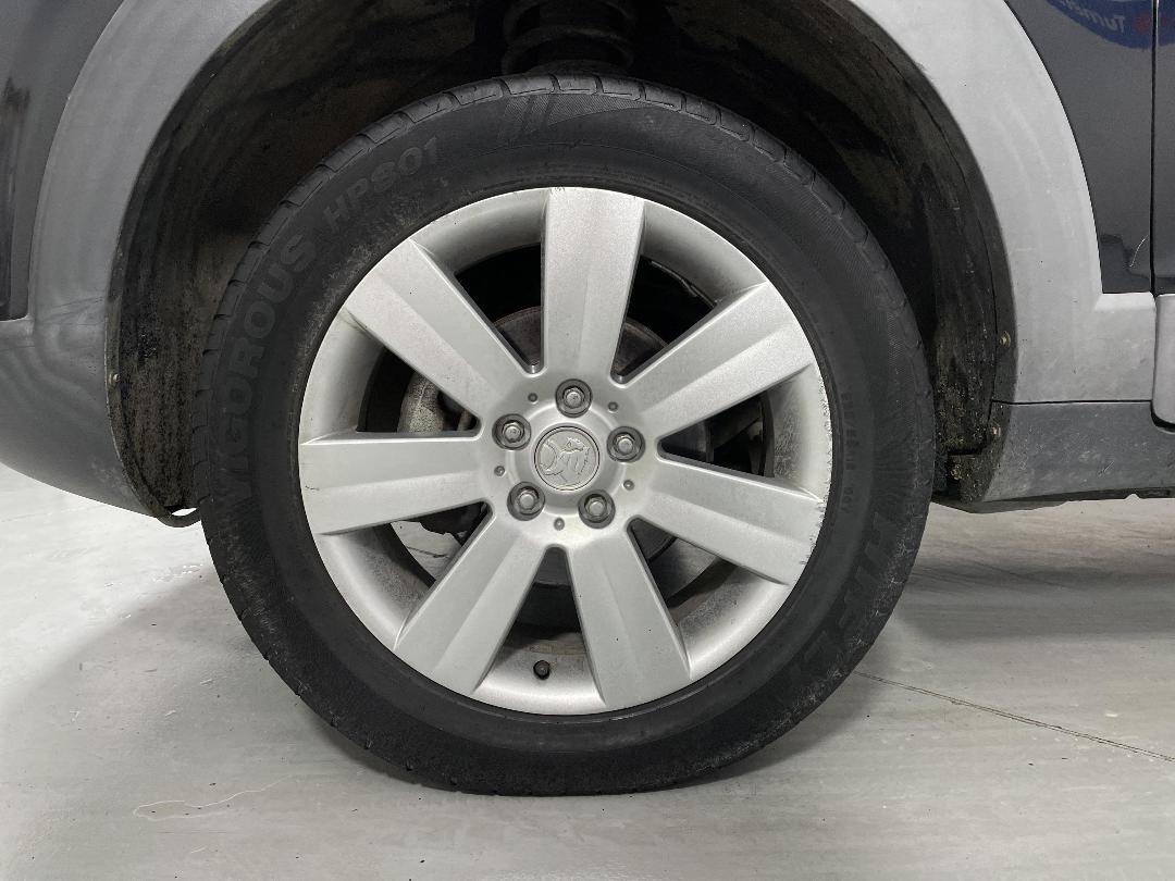 Photo '10' of Holden Captiva 7