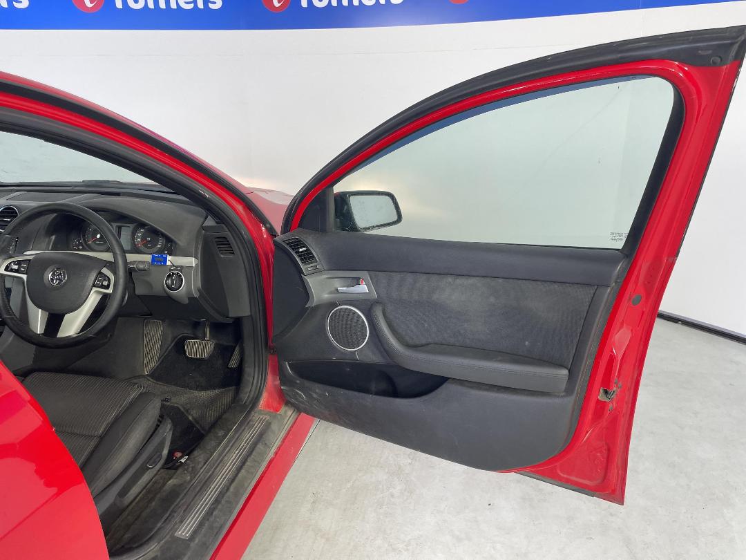 Photo '15' of Holden Commodore