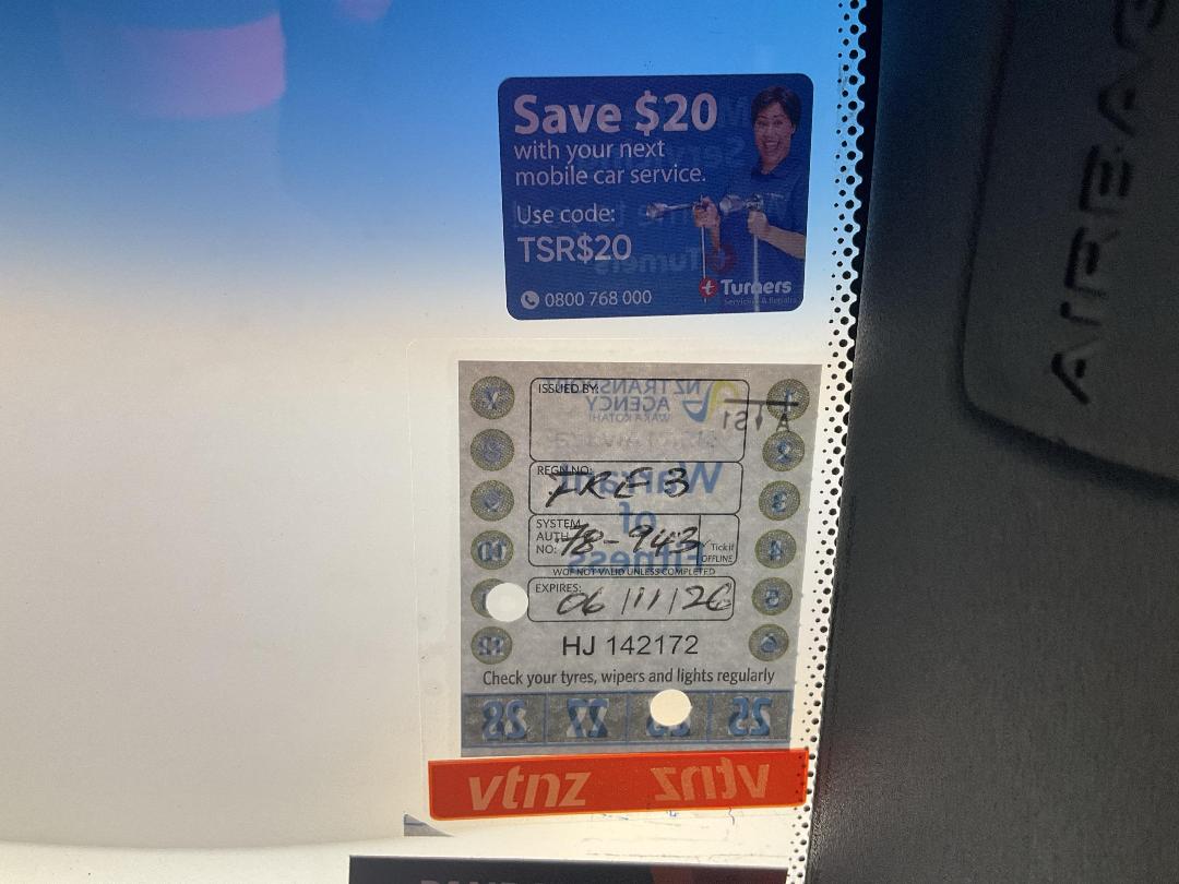 Photo '24' of Holden Commodore