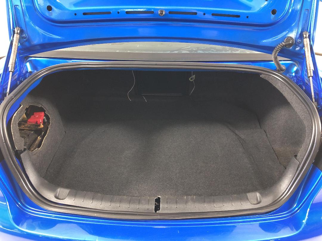 Photo '14' of Holden Commodore Photo '14' of Holden Commodore