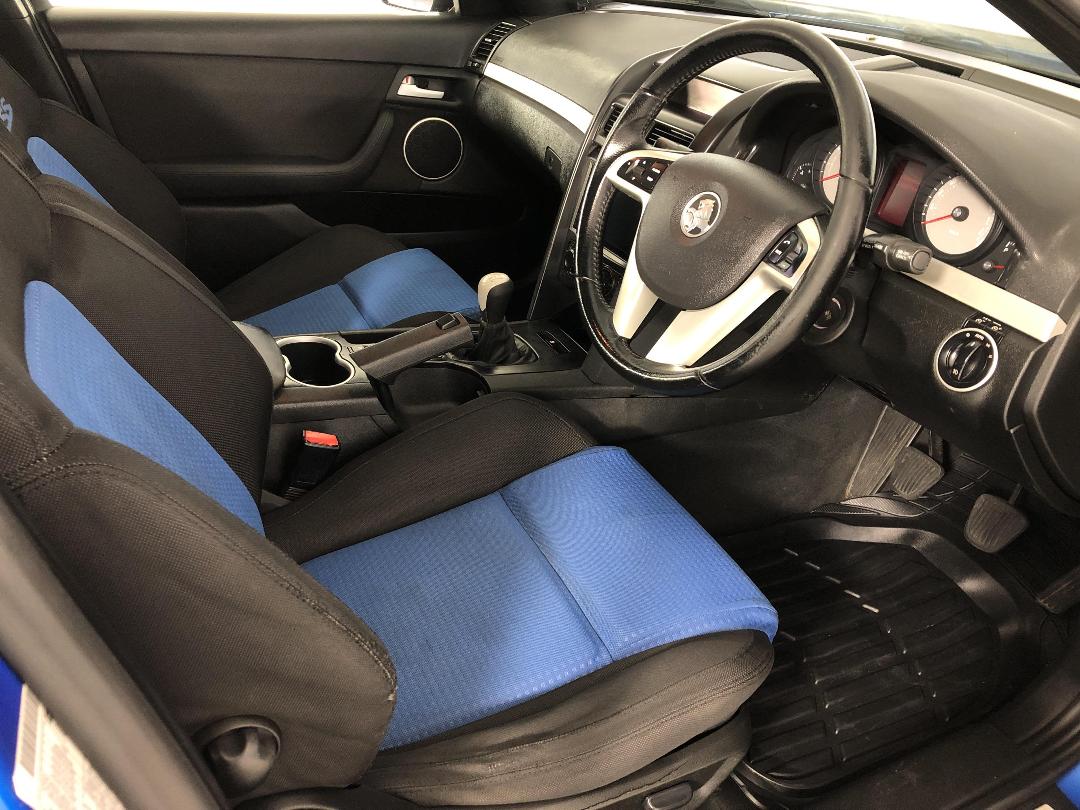 Photo '16' of Holden Commodore Photo '16' of Holden Commodore