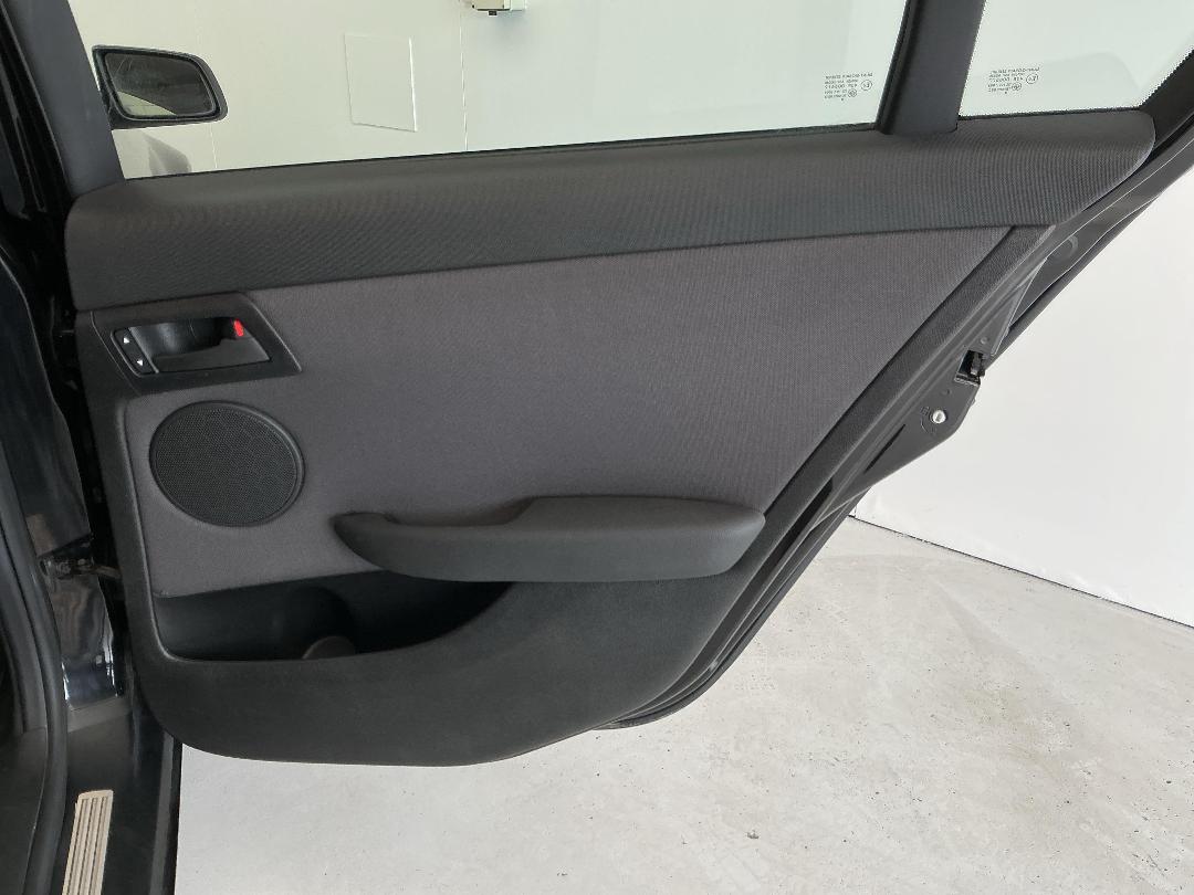 Photo '19' of Holden Commodore