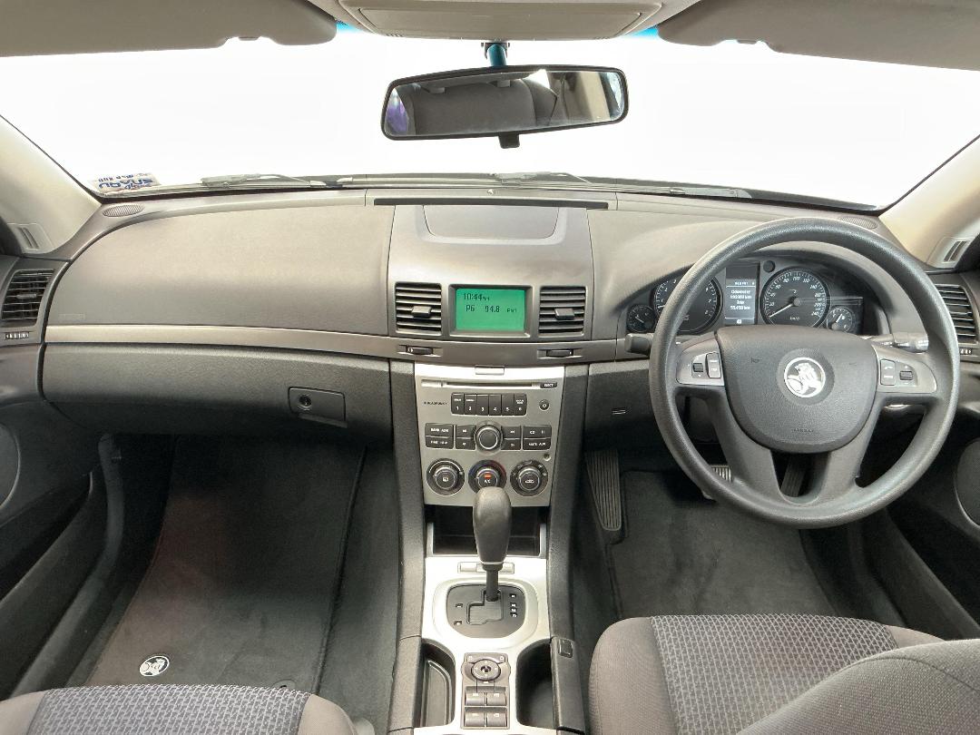 Photo '17' of Holden Commodore