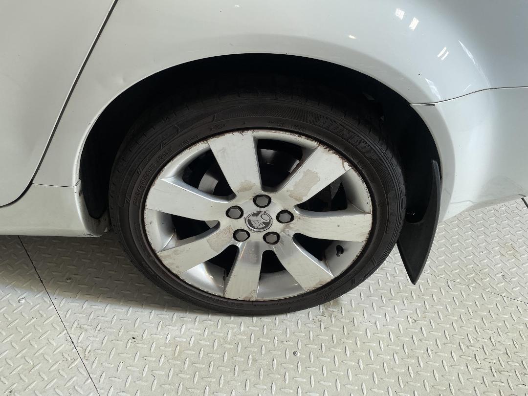 Photo '11' of Holden Commodore Omega