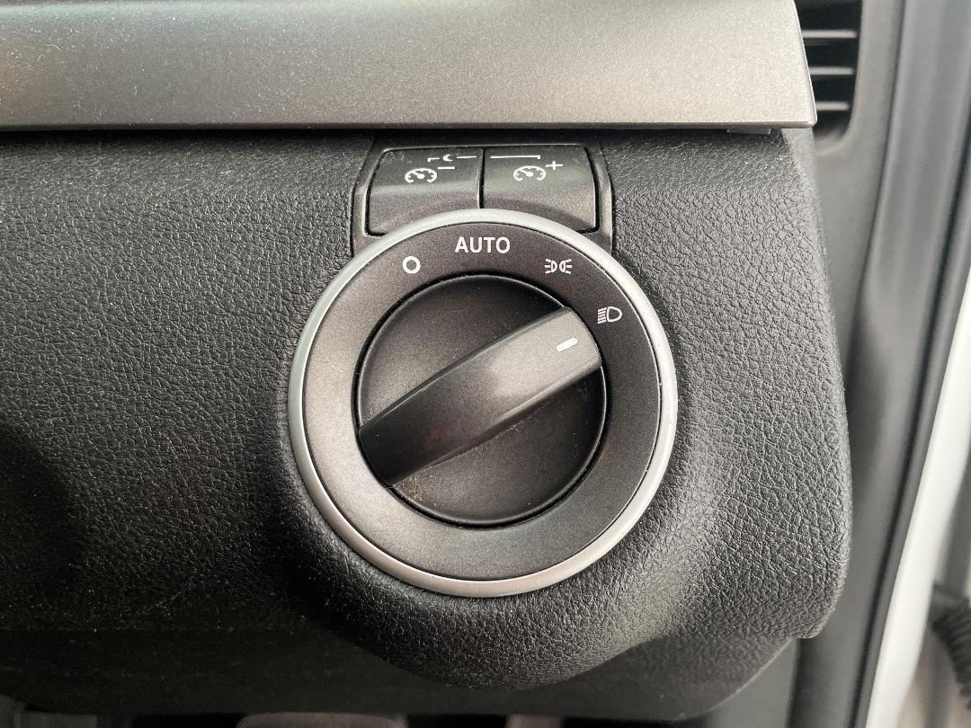 Photo '21' of Holden Commodore Omega