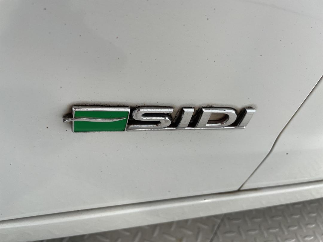 Photo '33' of Holden Commodore Omega