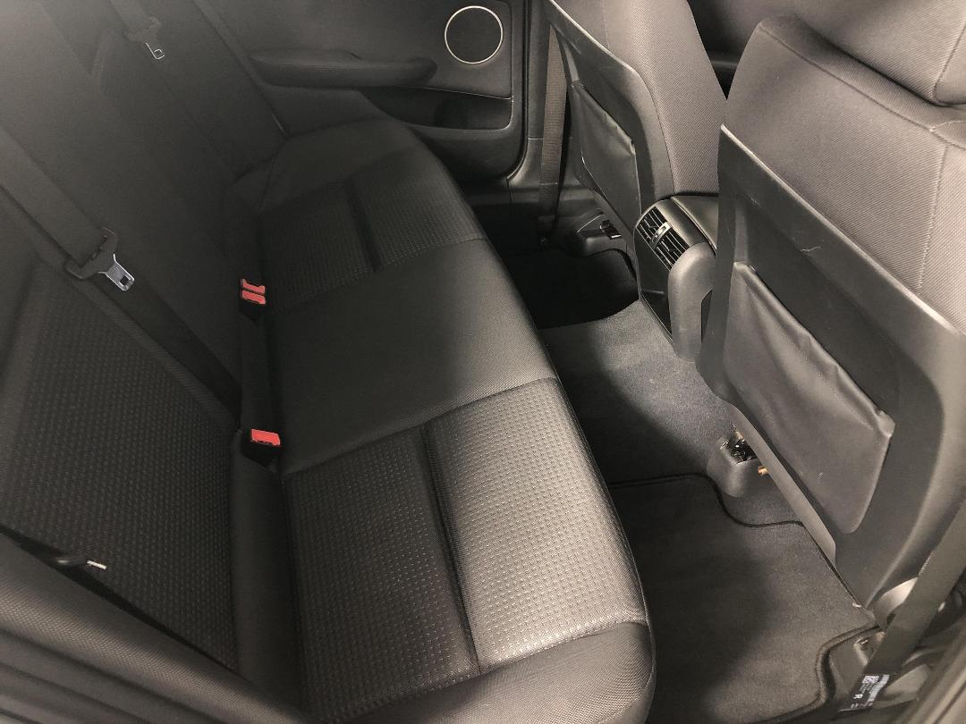 Photo '20' of Holden Commodore Photo '20' of Holden Commodore