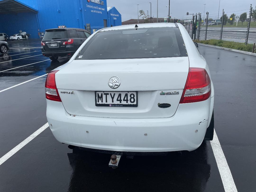 Photo '9' of Holden Commodore Berlina Photo '9' of Holden Commodore Berlina