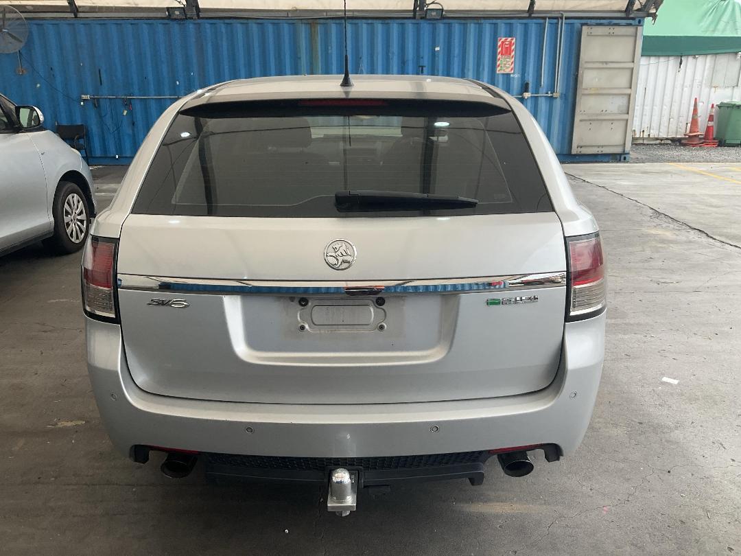 Photo '5' of Holden Commodore Sportwgn SV6