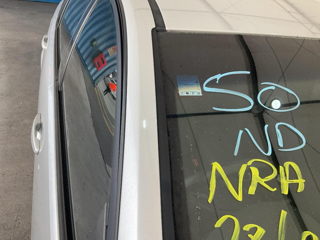 Photo '14' of Holden Commodore Sportwgn SV6