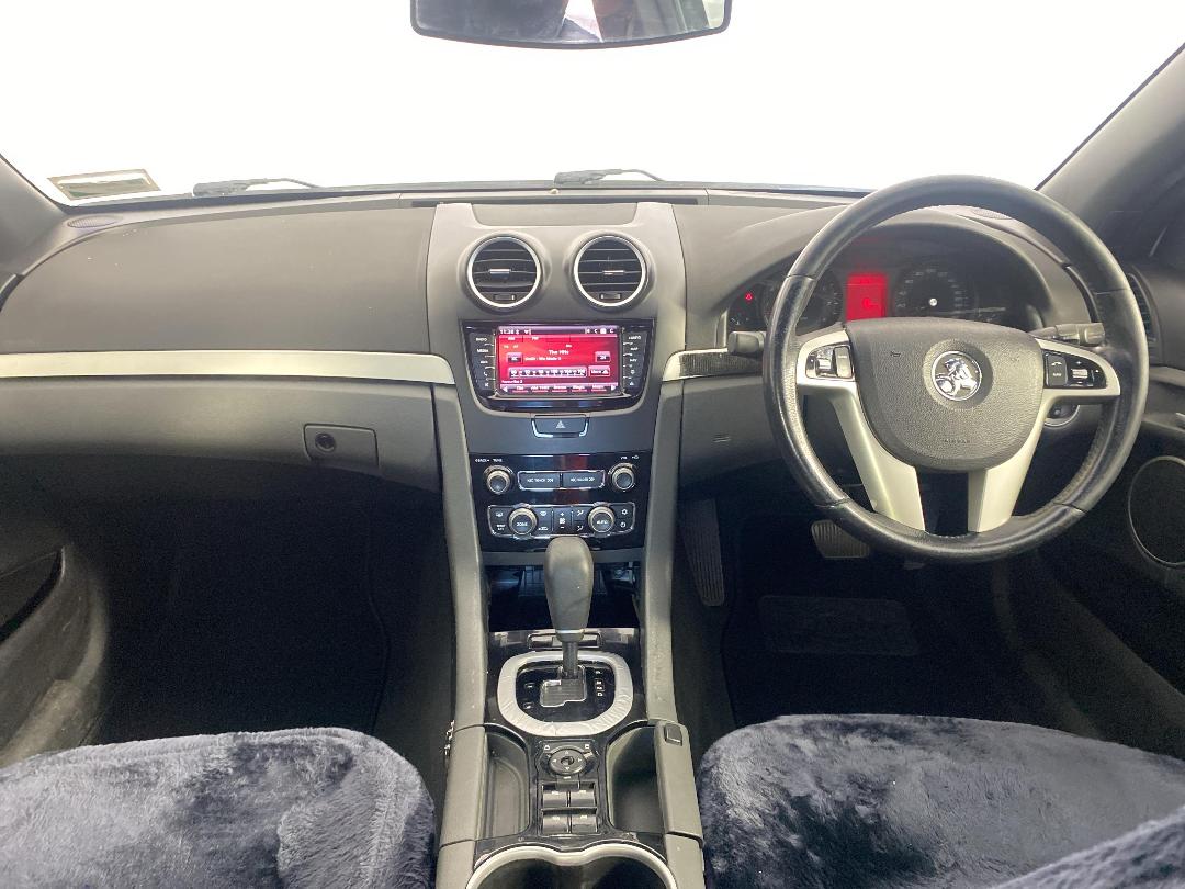 Photo '17' of Holden Commodore