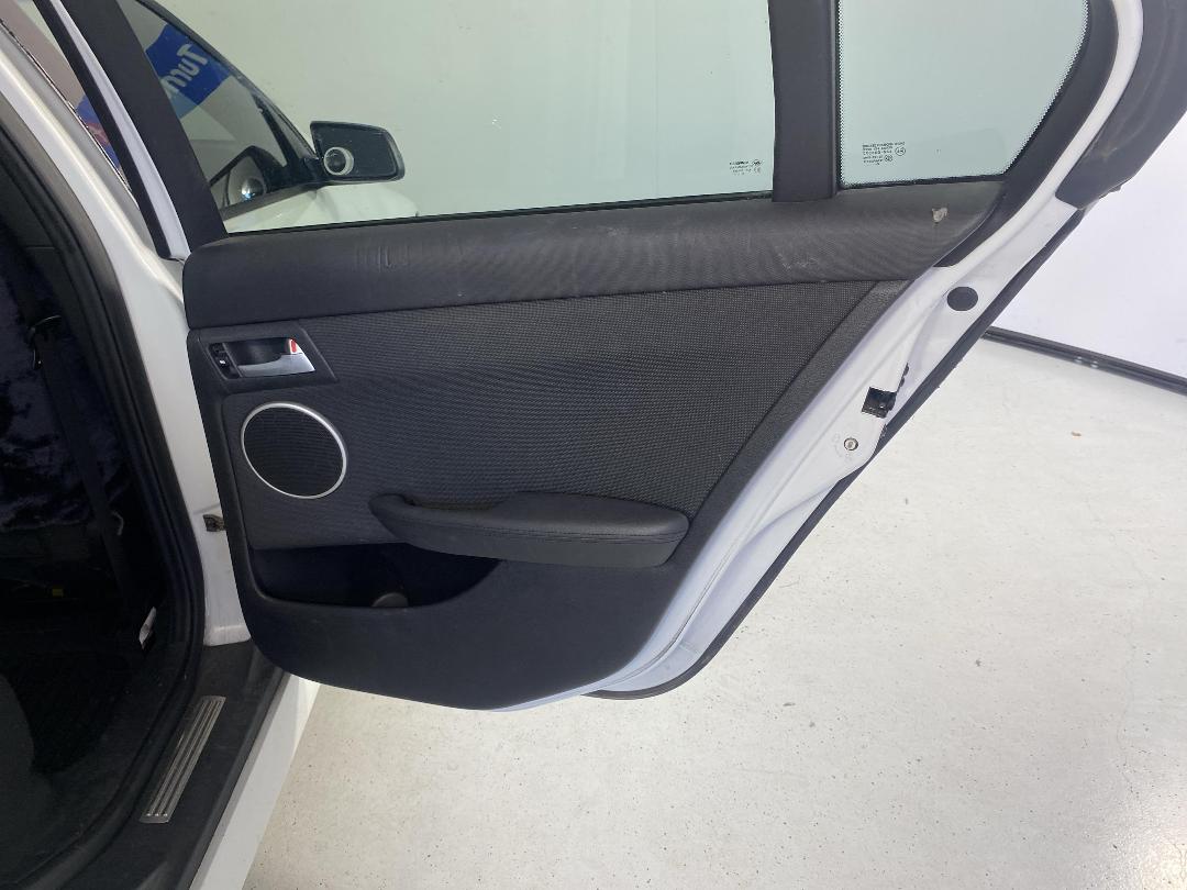 Photo '19' of Holden Commodore