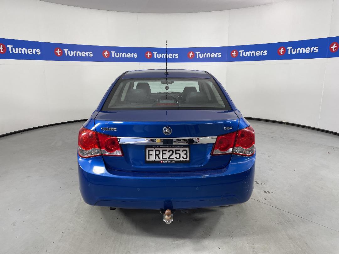 Photo '6' of Holden Cruze