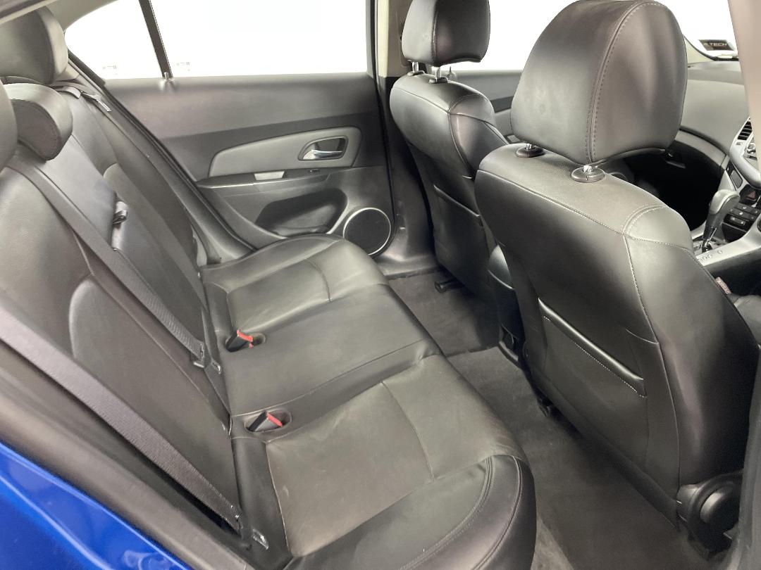 Photo '20' of Holden Cruze