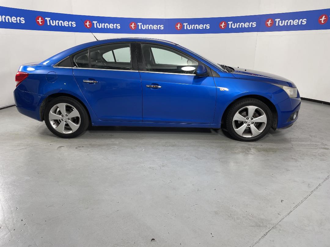 Photo '23' of Holden Cruze