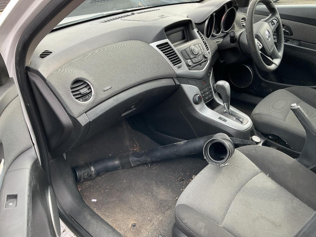 Photo '13' of Holden Cruze CD