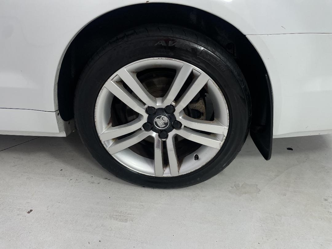 Photo '11' of Holden UTE Photo '11' of Holden UTE