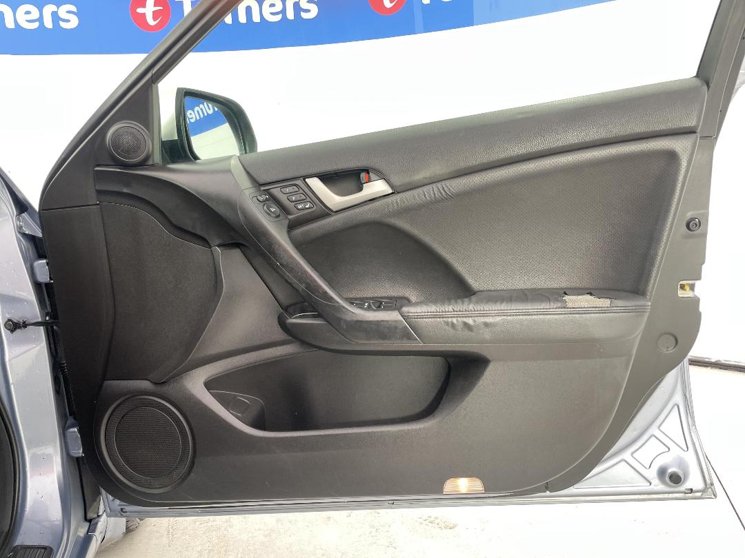 Photo '15' of Honda Accord Photo '15' of Honda Accord