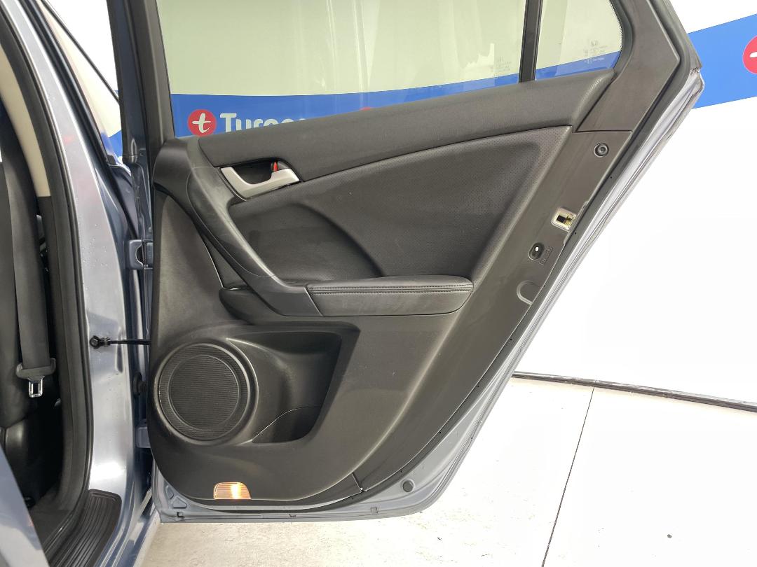 Photo '19' of Honda Accord Photo '19' of Honda Accord