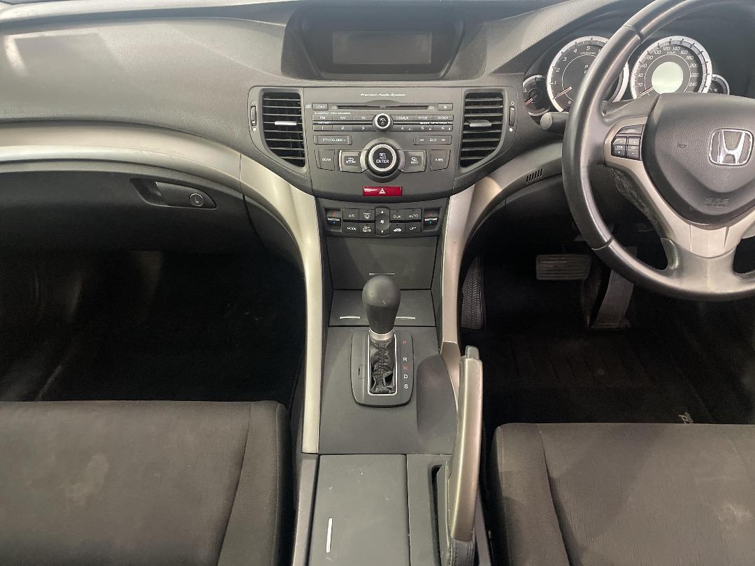 Photo '18' of Honda Accord Photo '18' of Honda Accord