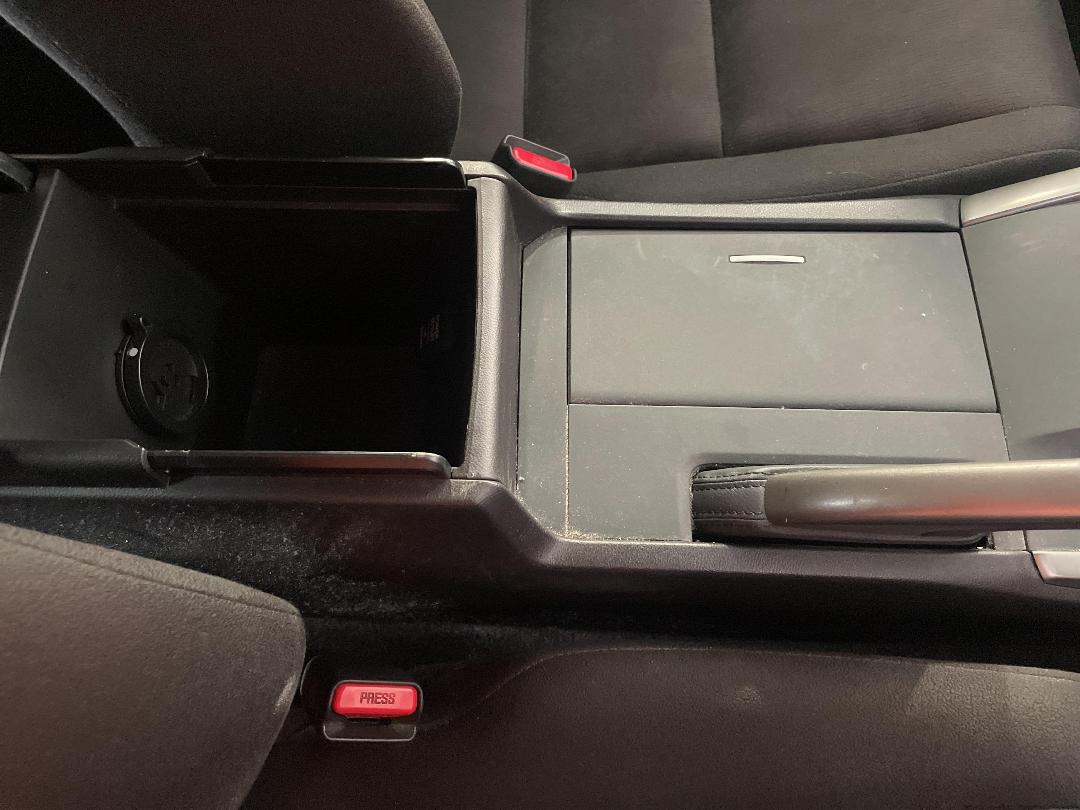 Photo '33' of Honda Accord Photo '33' of Honda Accord