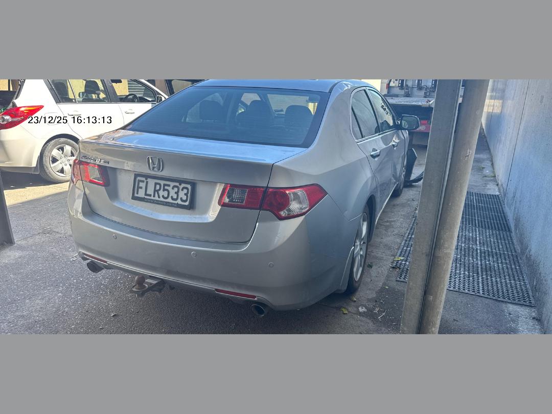 Photo '4' of Honda Accord Euro L