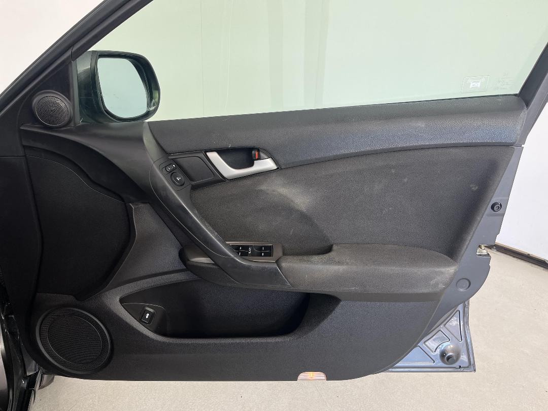 Photo '15' of Honda Accord