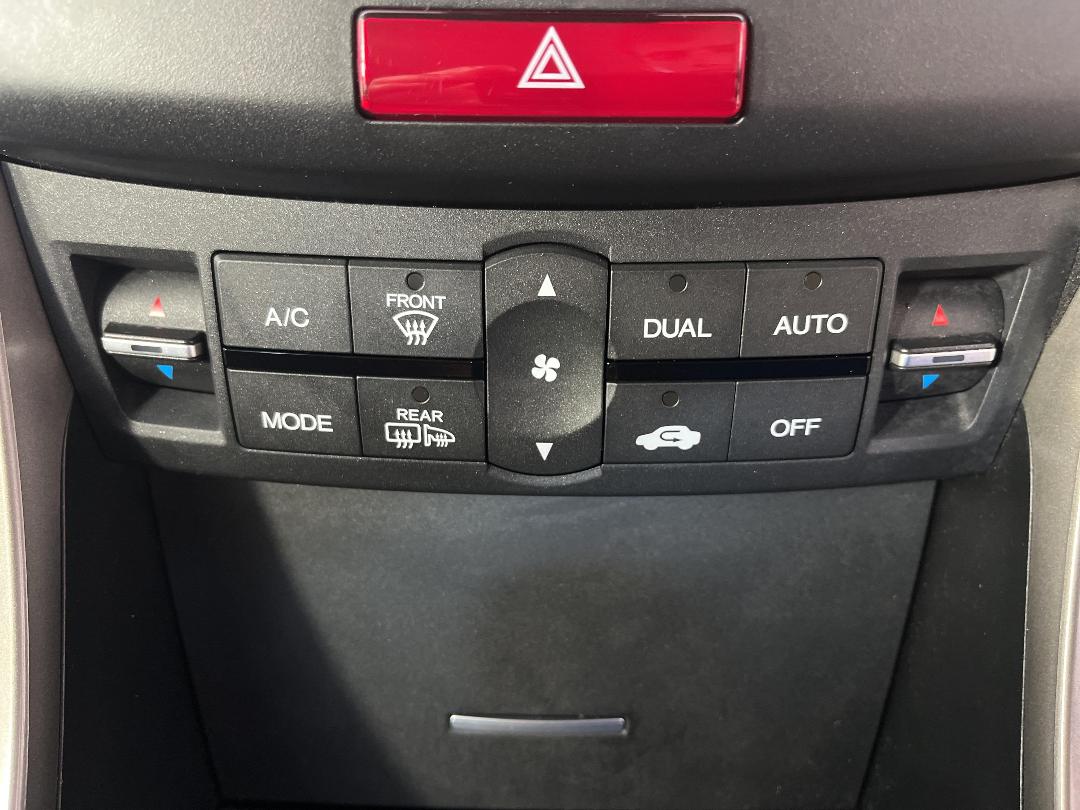 Photo '28' of Honda Accord