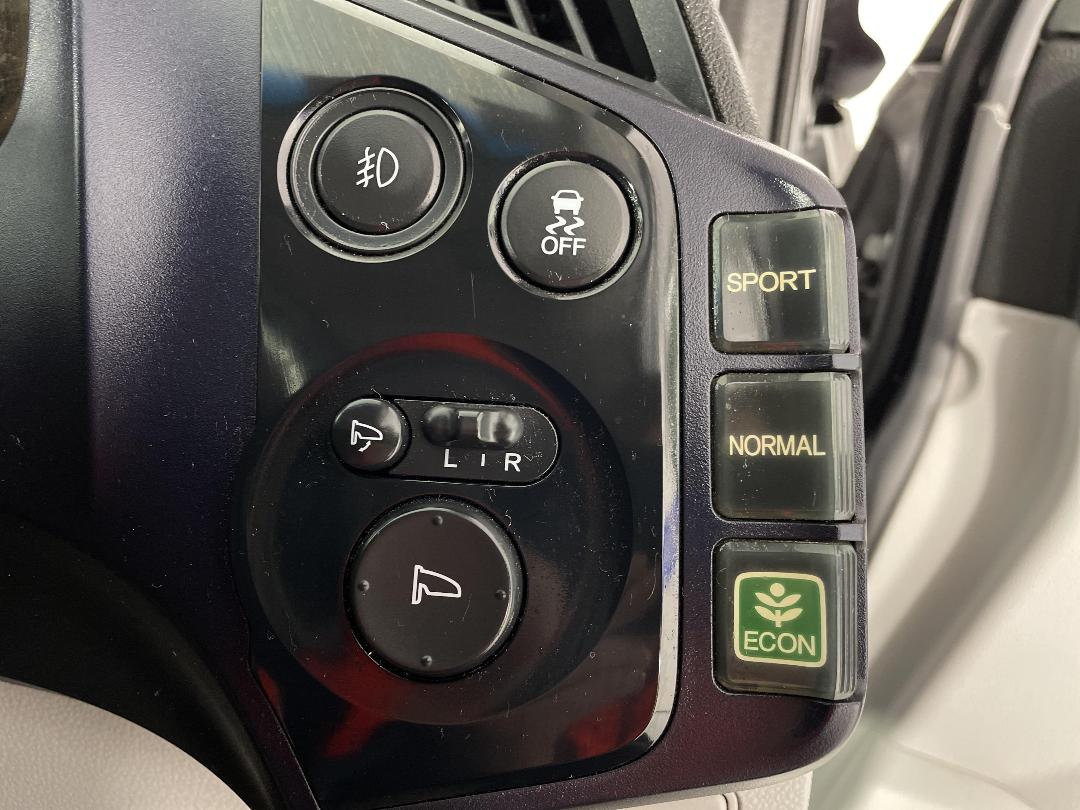 Photo '24' of Honda CR-Z Photo '24' of Honda CR-Z