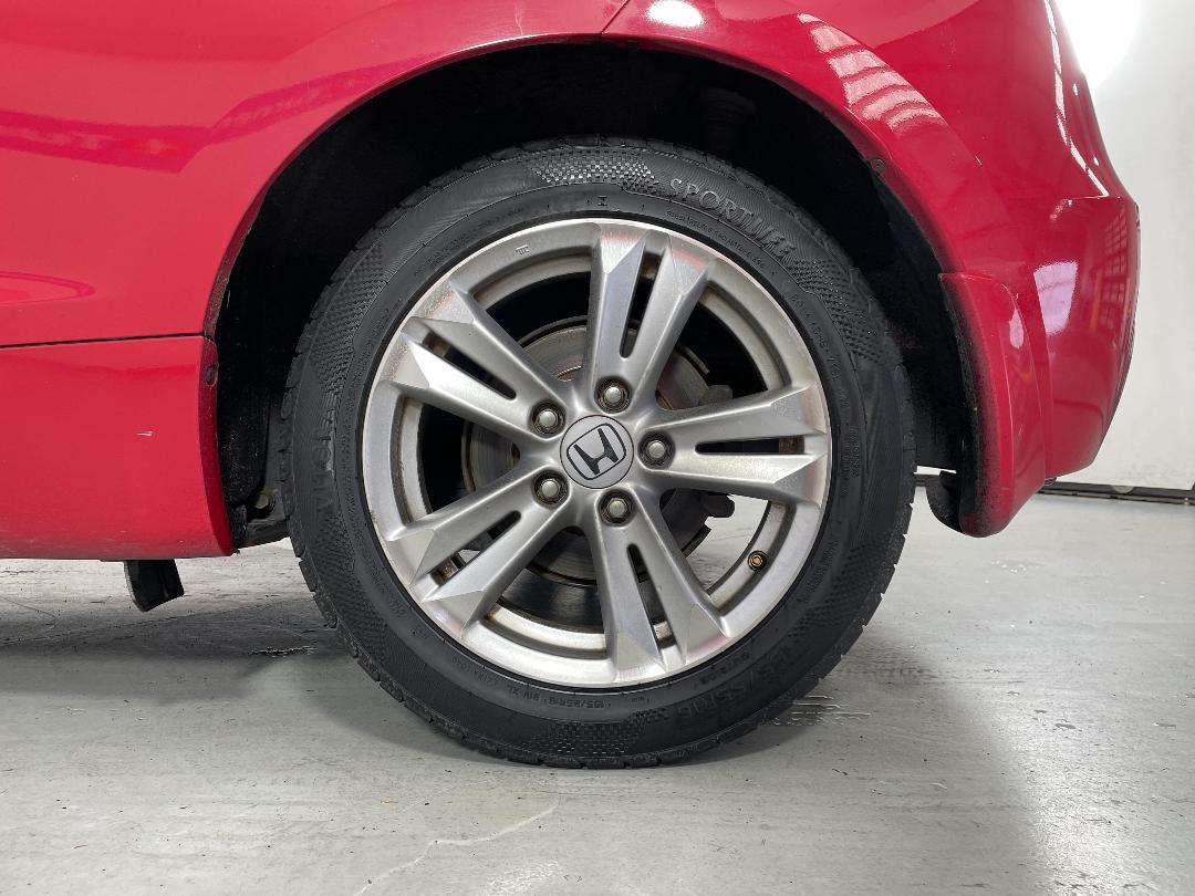 Photo '11' of Honda CR-Z Photo '11' of Honda CR-Z