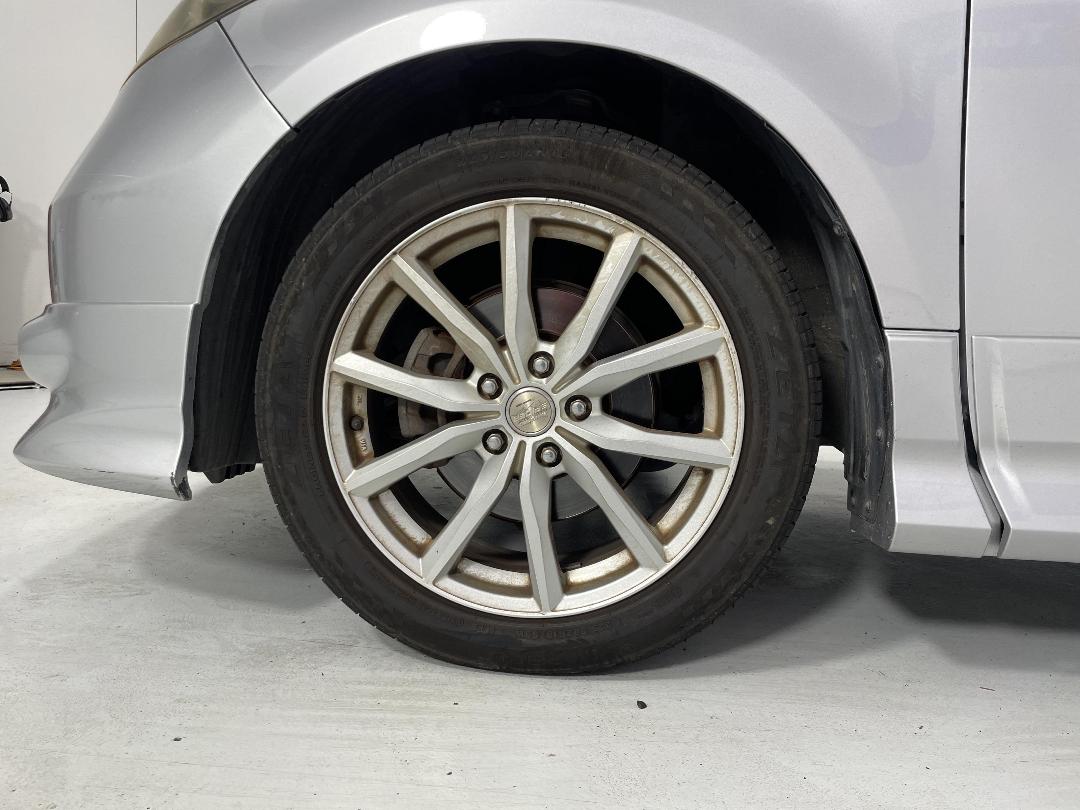 Photo '8' of Honda Elysion