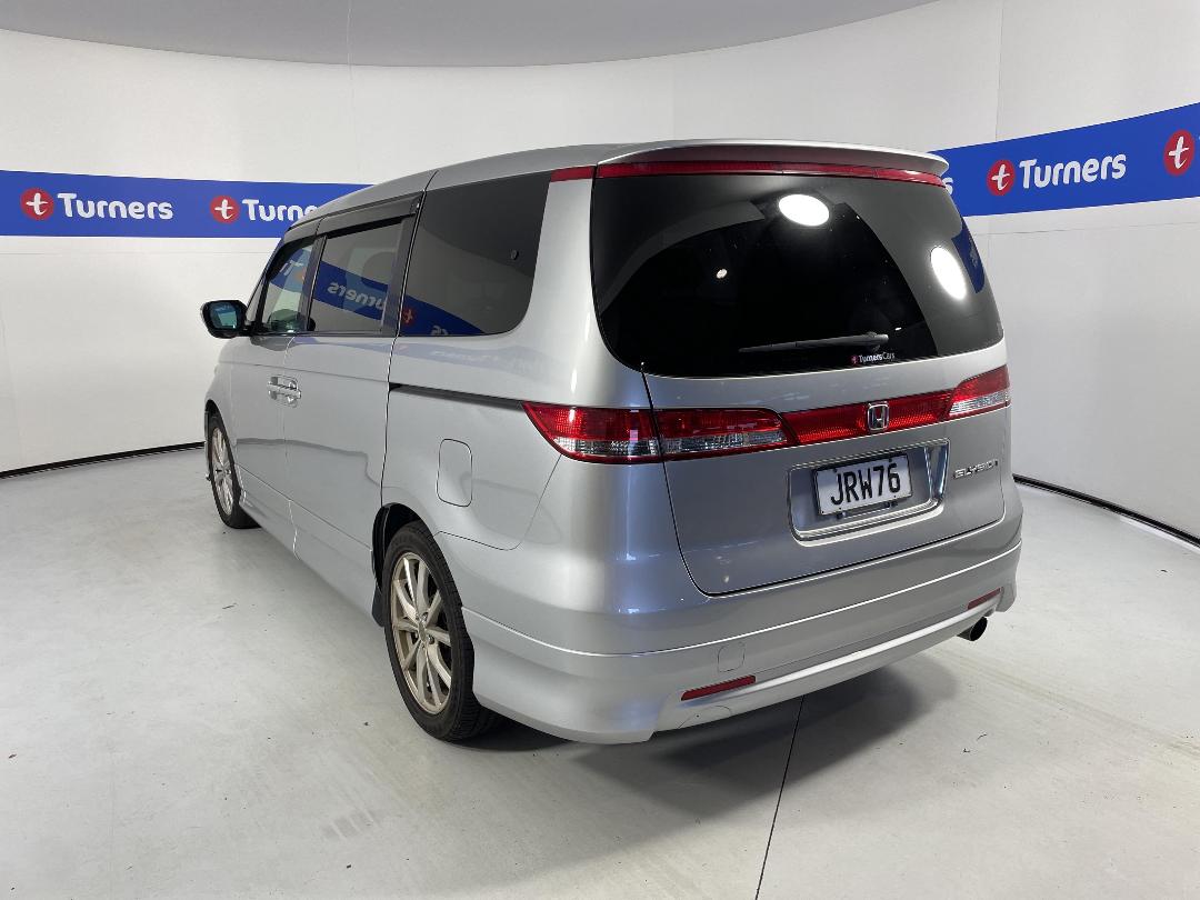 Photo '4' of Honda Elysion