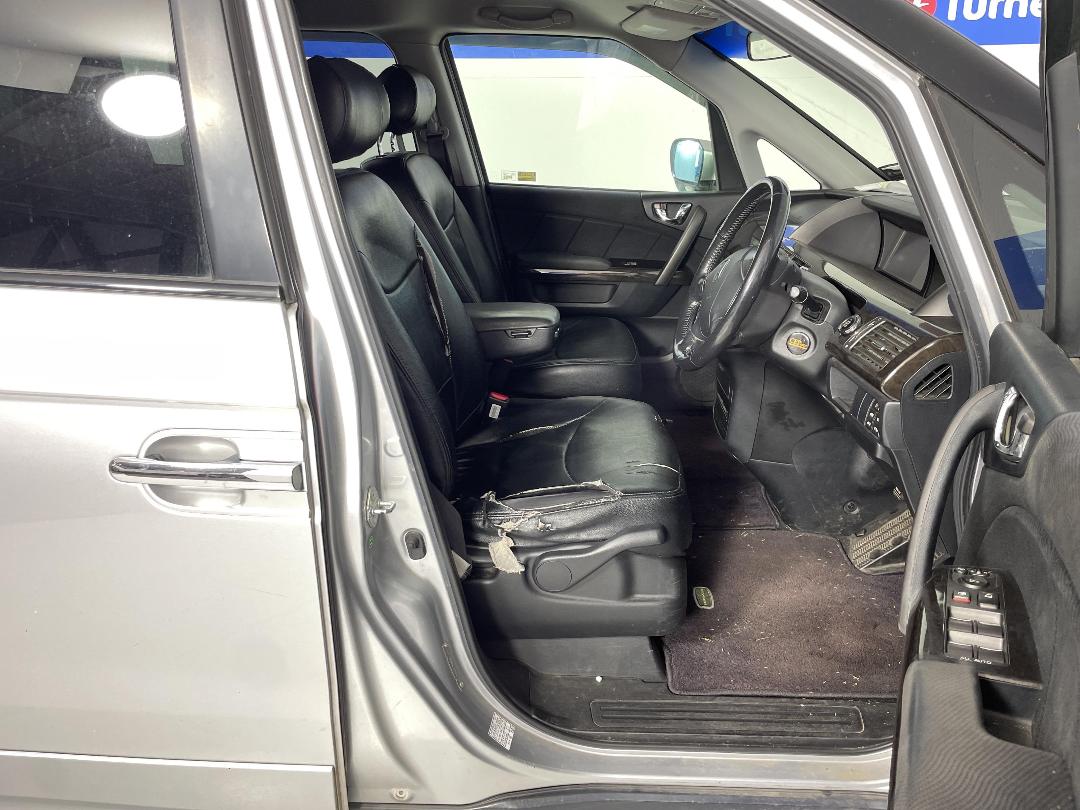 Photo '14' of Honda Elysion