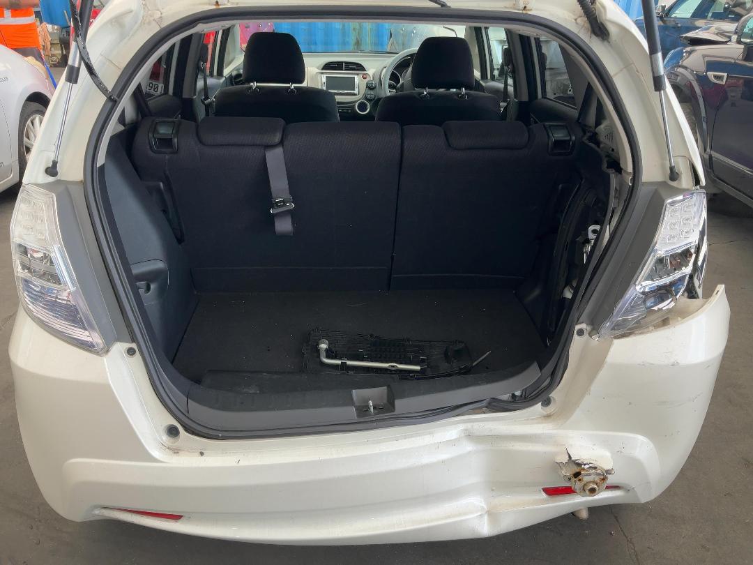 Photo '14' of Honda FIT