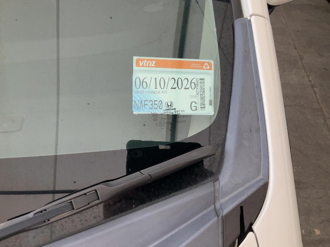 Photo '27' of Honda FIT