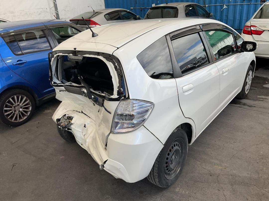 Photo '13' of Honda FIT Photo '13' of Honda FIT