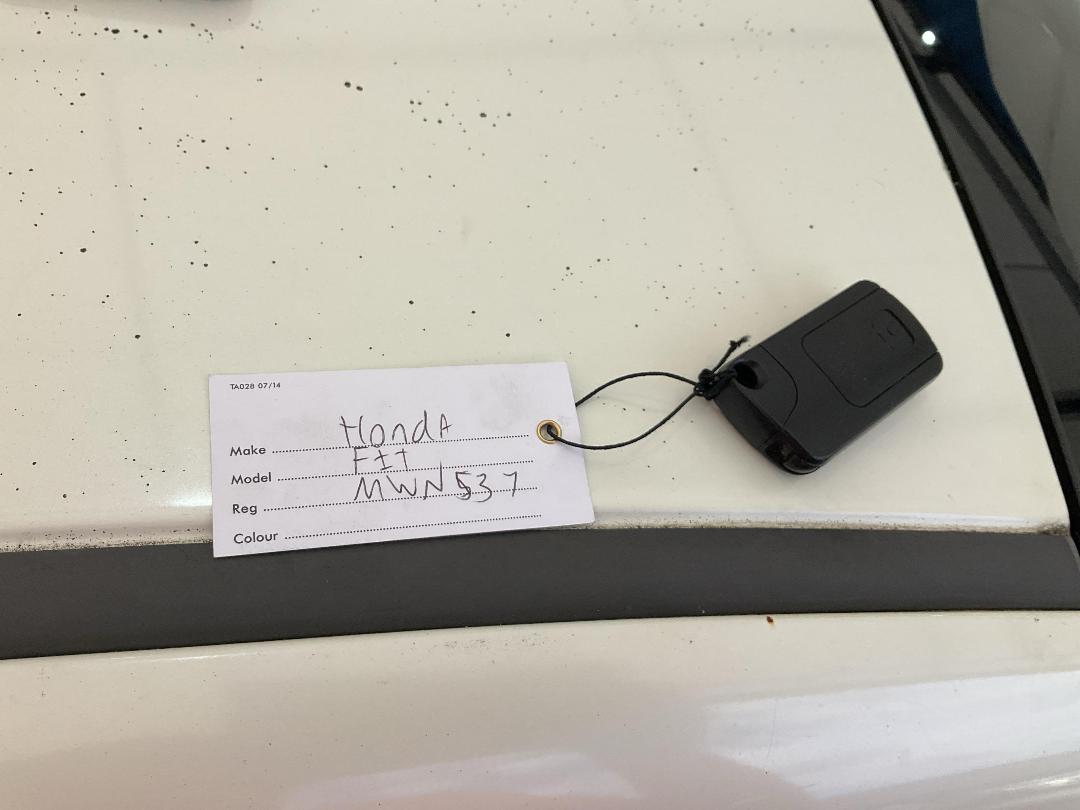 Photo '19' of Honda FIT Photo '19' of Honda FIT