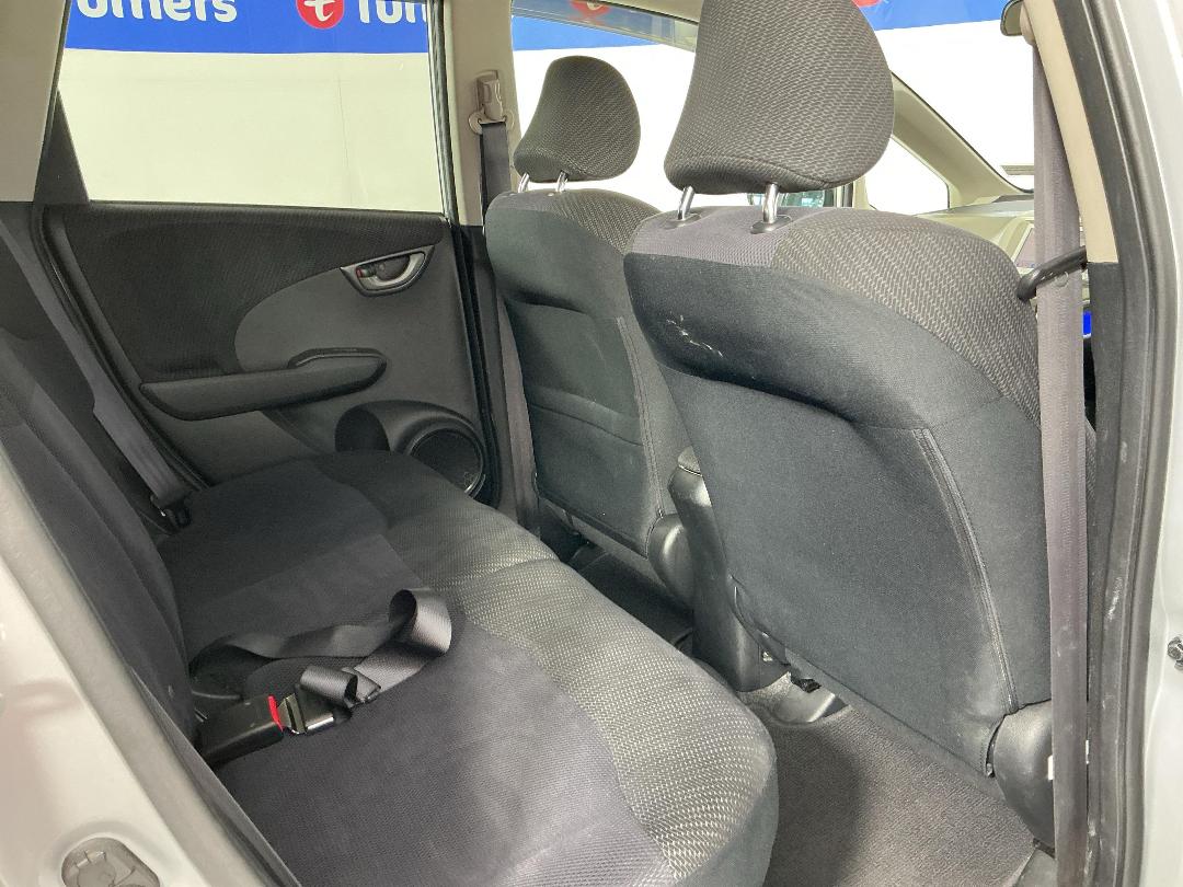 Photo '20' of Honda FIT