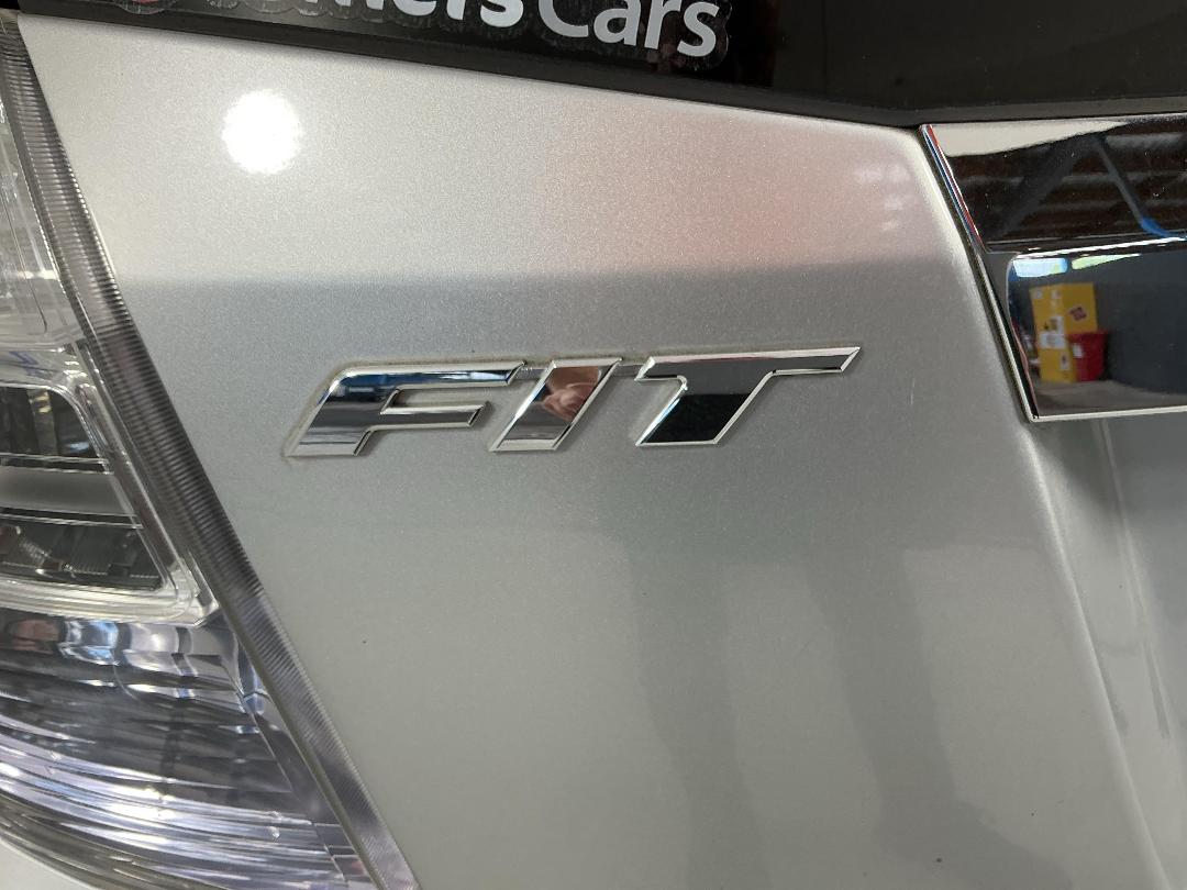 Photo '27' of Honda FIT