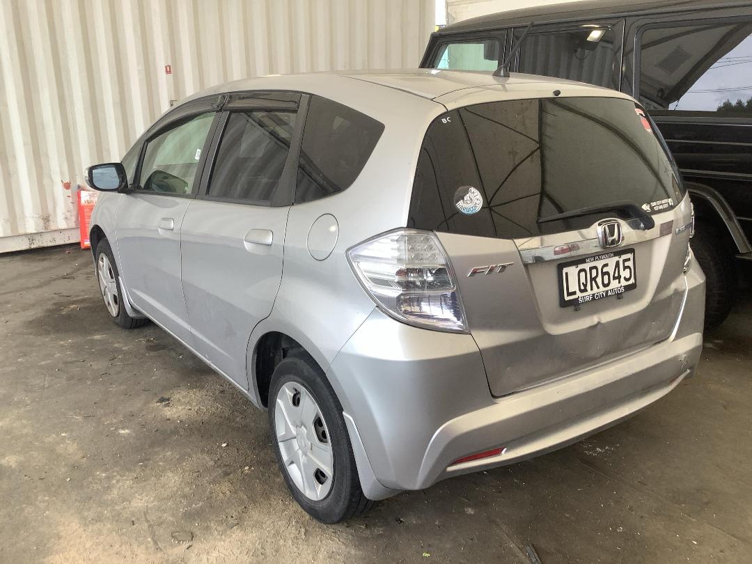 Photo '3' of Honda FIT Hybrid Photo '3' of Honda FIT Hybrid