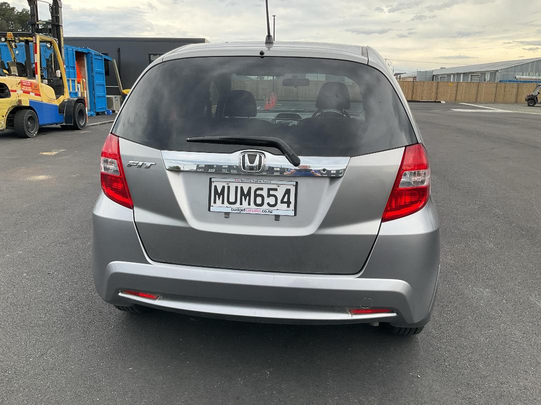 Photo '4' of Honda FIT