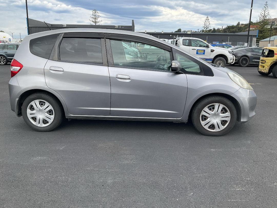 Photo '2' of Honda FIT