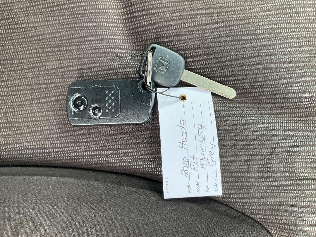 Photo '19' of Honda FIT