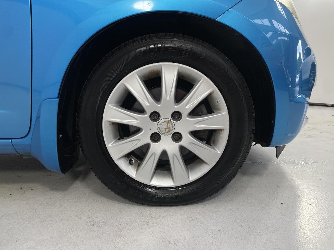 Photo '9' of Honda FIT