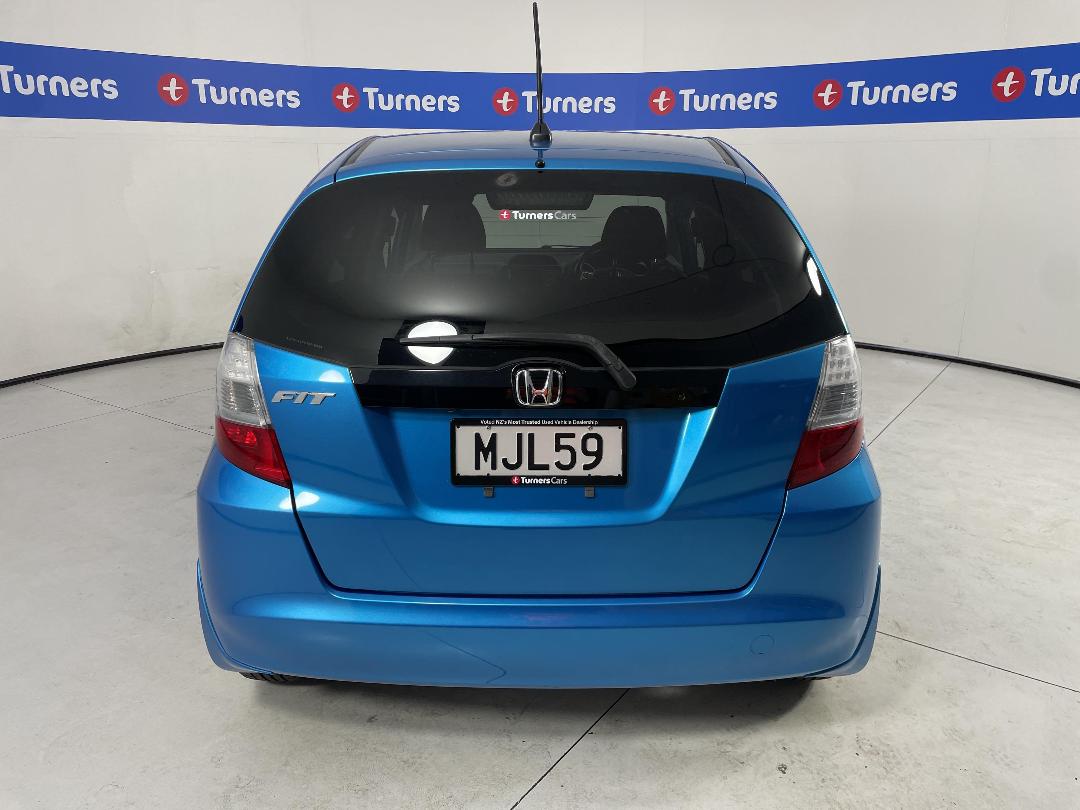 Photo '6' of Honda FIT