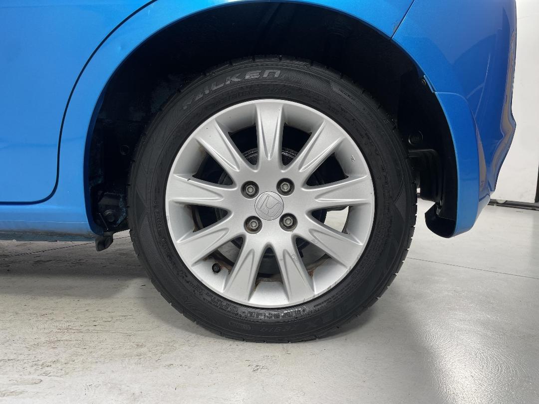 Photo '11' of Honda FIT