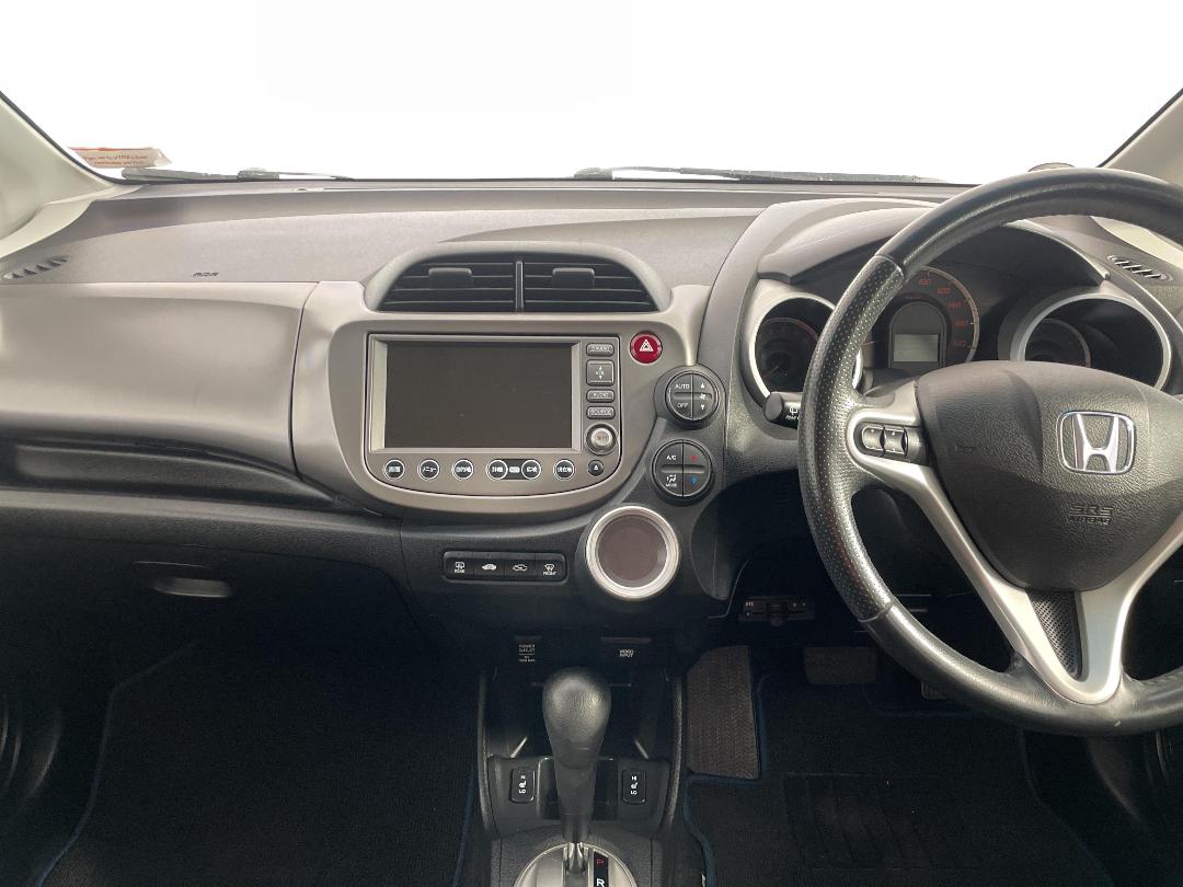 Photo '17' of Honda FIT