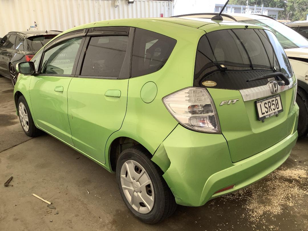 Photo '8' of Honda FIT Photo '8' of Honda FIT