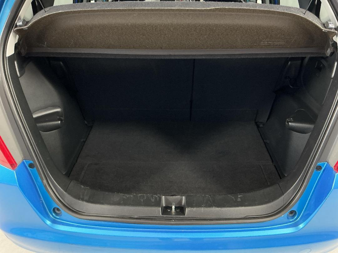 Photo '14' of Honda FIT